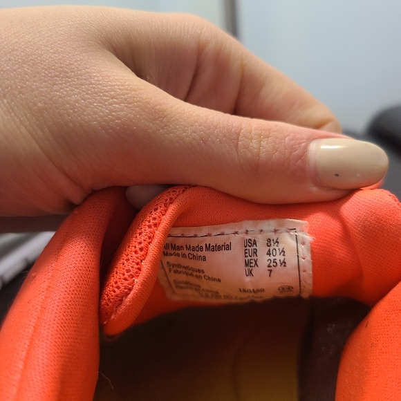 Champion Training Shoes - Picture 9 of 10